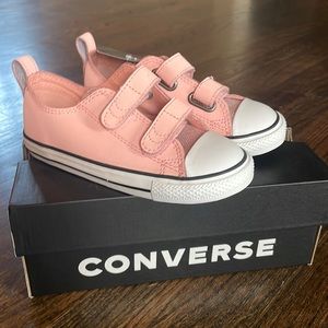 NWT. Never worn- Pink/peach converse for girls!